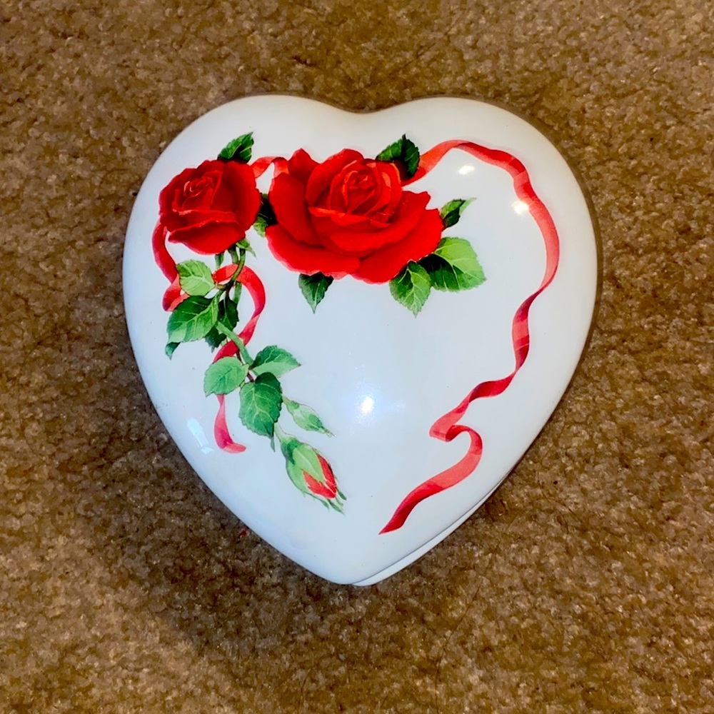 Heart Shape Glass Antique Accessory ❤️